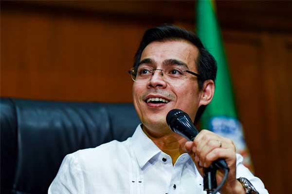 Mayor Isko lures businesses to reinvest in Escolta with '15 years tax-free' promise