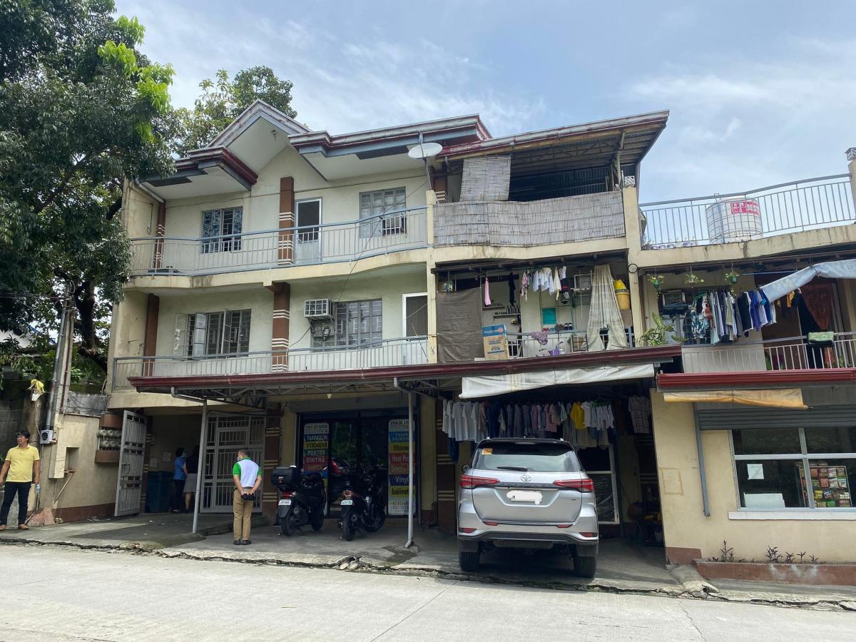 3 Storey Commercial Building For Sale