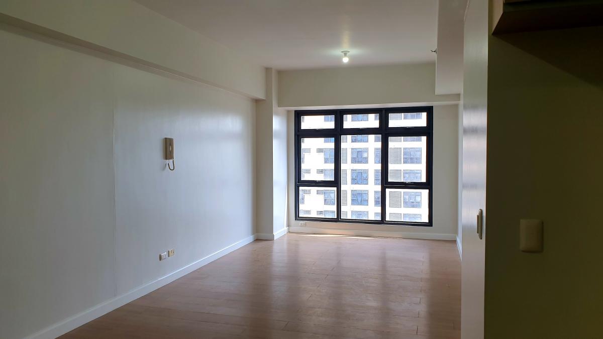 2 BEDROOMS FOR RENT AT SANDSTONE PORTICO, PASIG